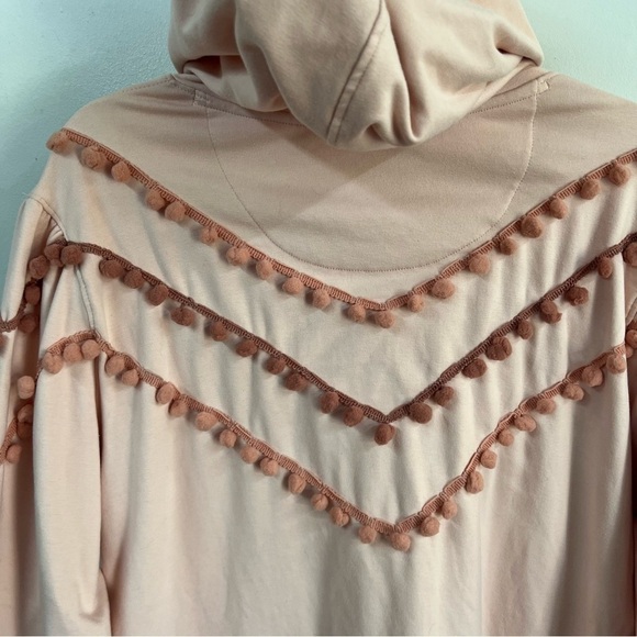 *NEW* Evystree The Noel Hoodie in Winter Pink - Picture 13 of 16